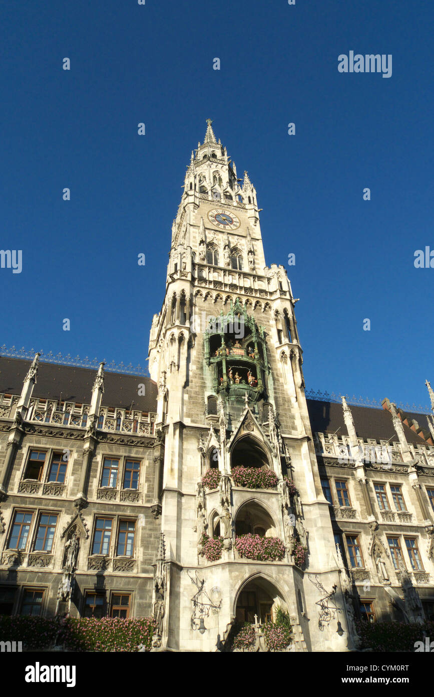 Glockenspiel Marienplatz, en el centro de Múnich Foto de stock