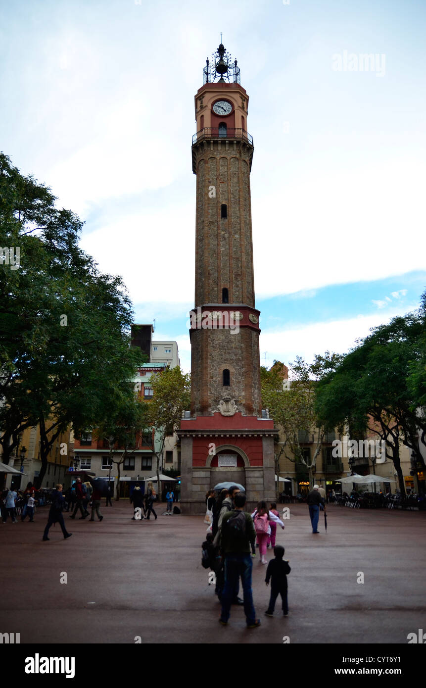 Torre Del Reloj En La Plaza Rius I Taulet En Gracia Barcelona