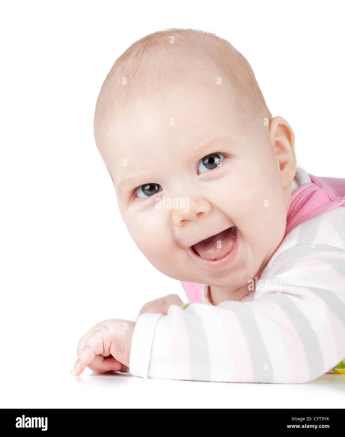 Retrato de rió pequeño bebé. Aislado sobre fondo blanco. Foto de stock