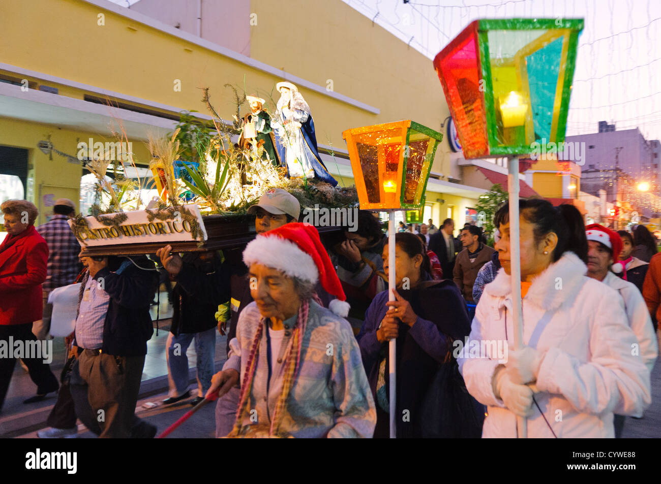 Procesion religiosa de guatemala fotografías e imágenes de alta