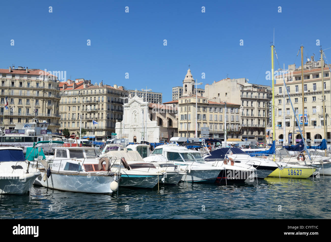 Quay des Belges y Old Port o Vieux Port Marsella o Marsella Provenza Francia Foto de stock