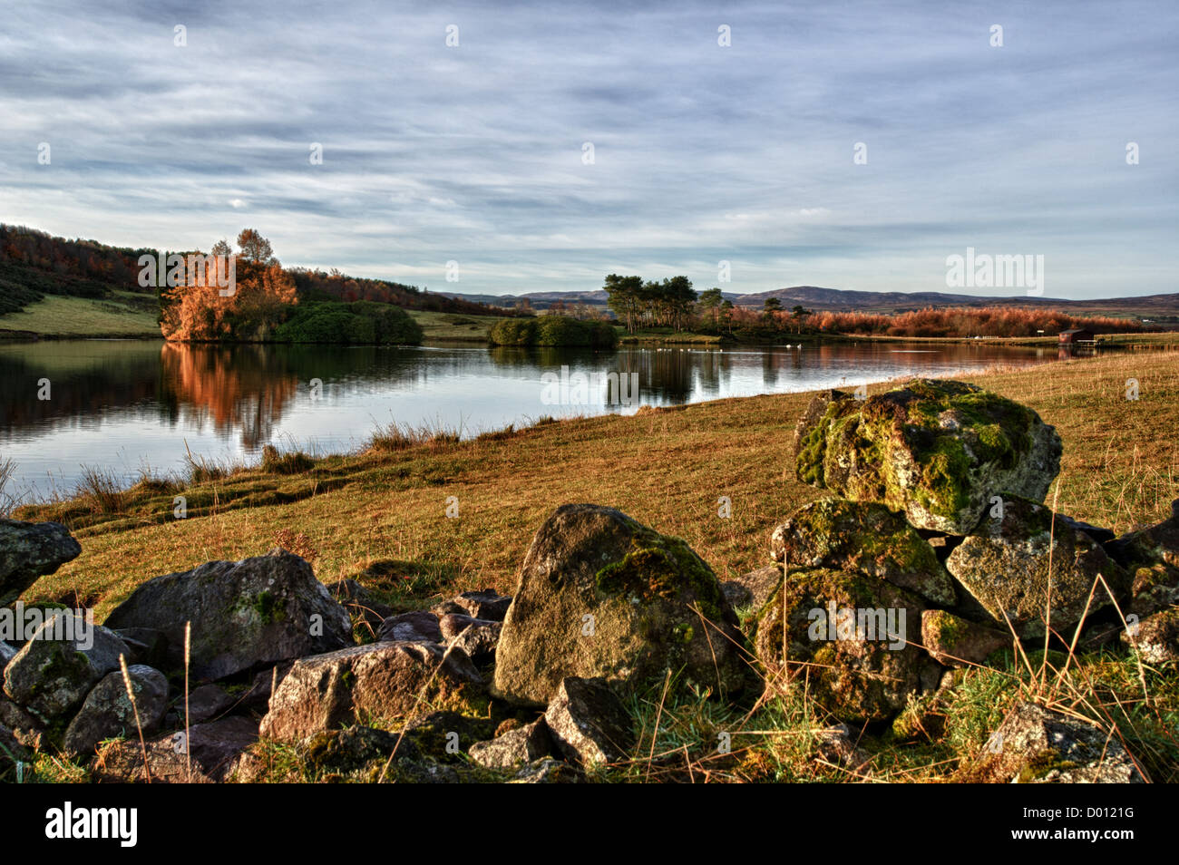HDR de Loch, Kilmacolm Knapps, Renfrewshire, Escocia. Foto de stock