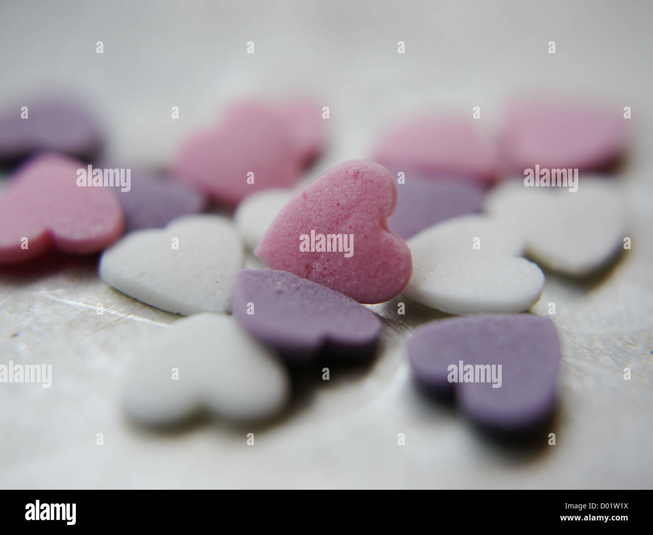 En blanco Candy corazón - Corazón - conversación agregar su propio texto - Pink Heart está en foco Foto de stock