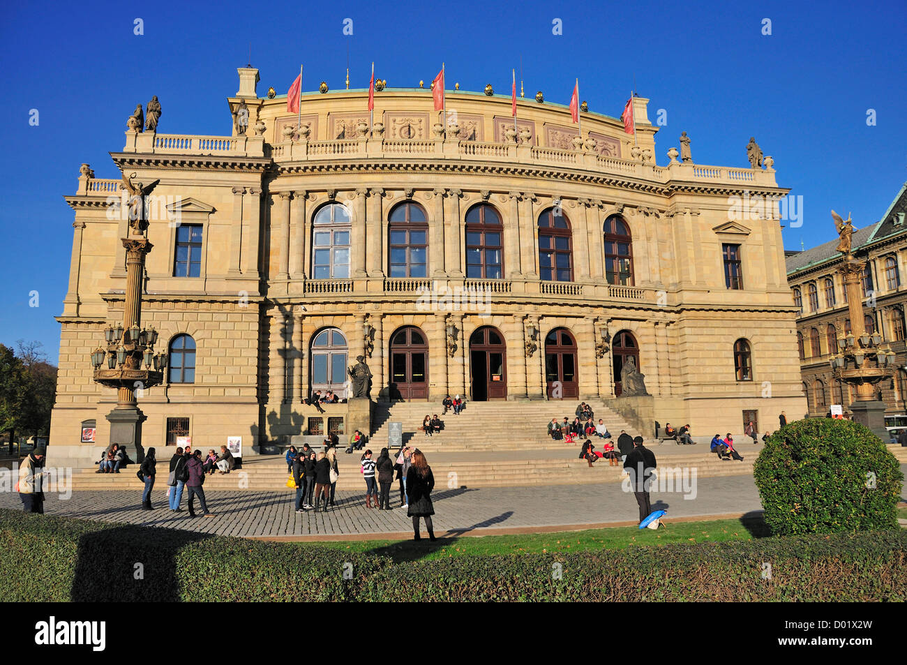 Praga, República Checa. Rudolfinum (Josef Zitek; 1875-84. neo-renacentista) sala de conciertos Foto de stock