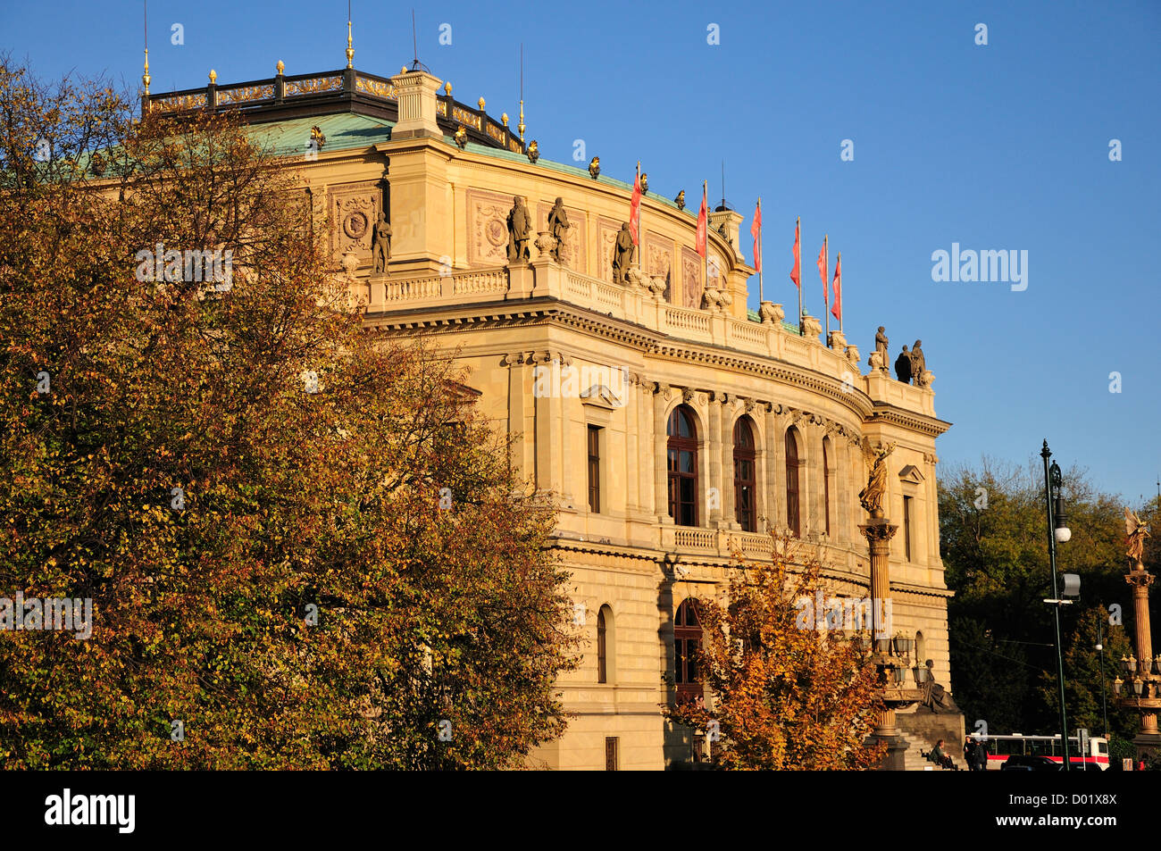 Praga, República Checa. Rudolfinum (Josef Zitek; 1875-84. neo-renacentista) sala de conciertos Foto de stock