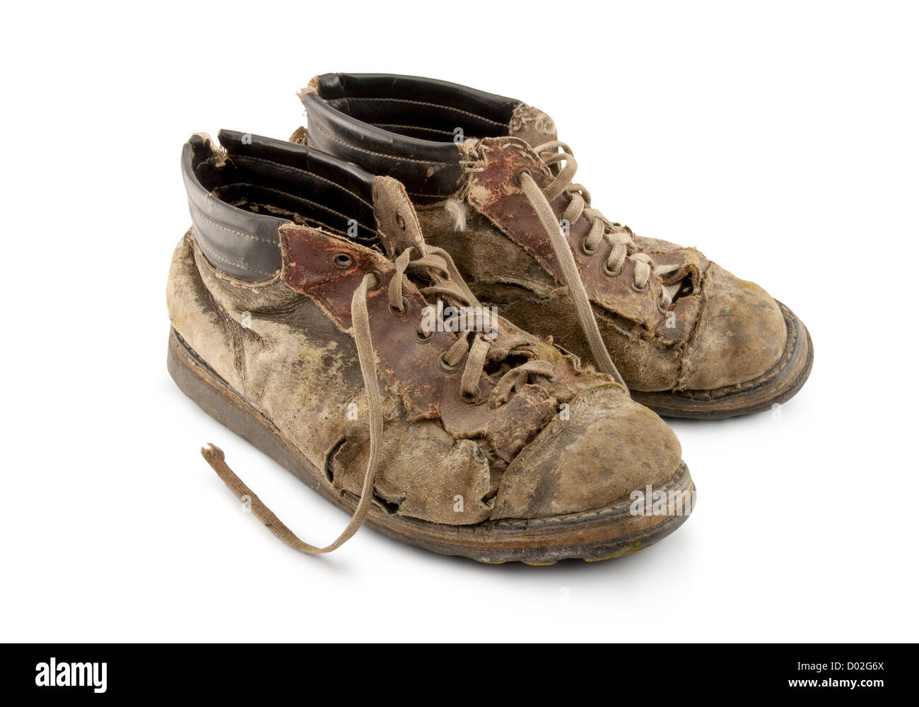 Zapatos Viejos sobre un fondo blanco Fotografía de stock - Alamy