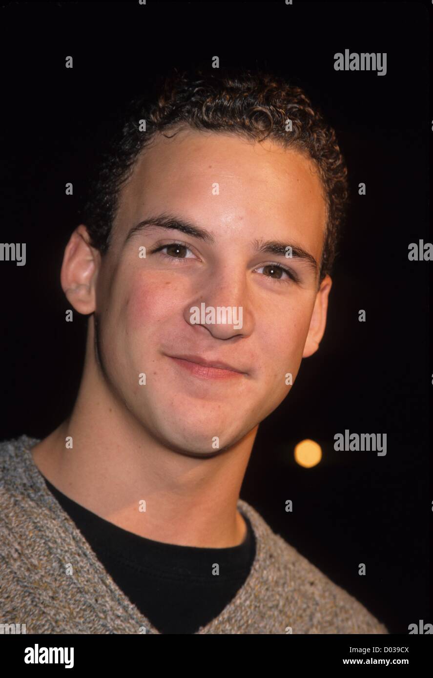 BEN SAVAGE.The Lion King II Simba's Pride premiere en el Wadsworth Theatre de Los Angeles
