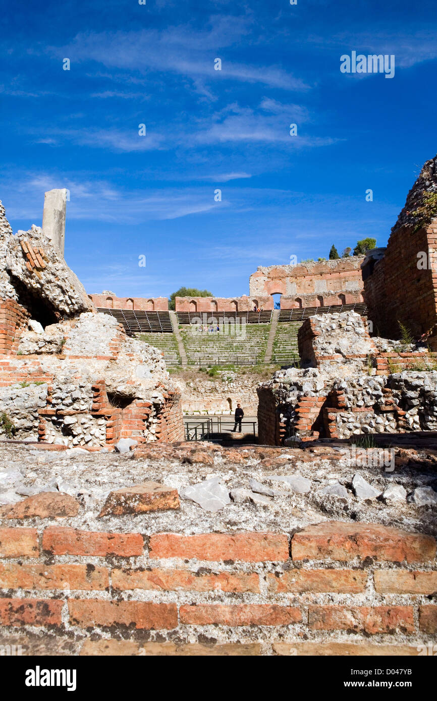 Antiguo teatro griego - Taormina, Sicilia, Italia Foto de stock