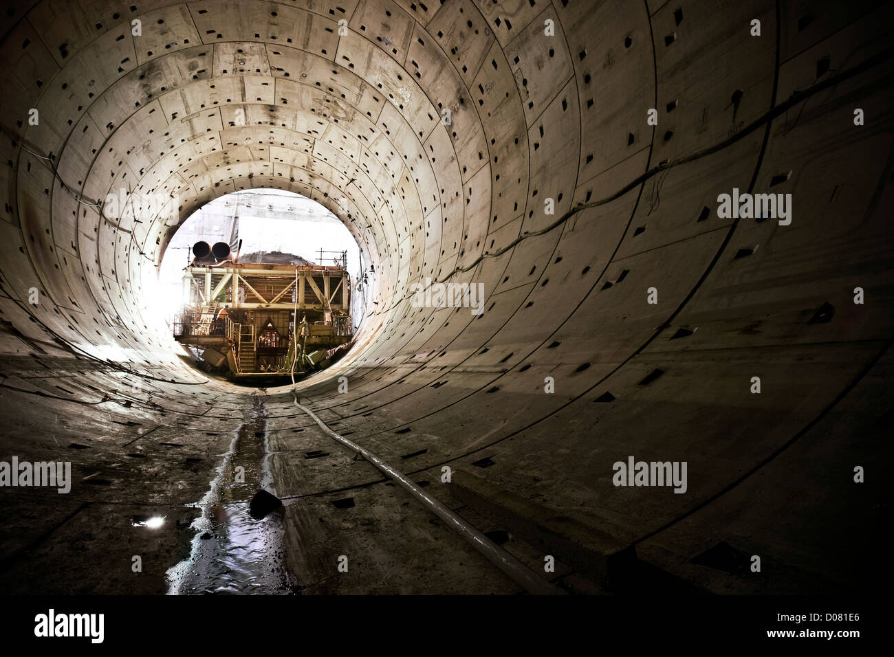 La construcción del túnel subterráneo Foto de stock