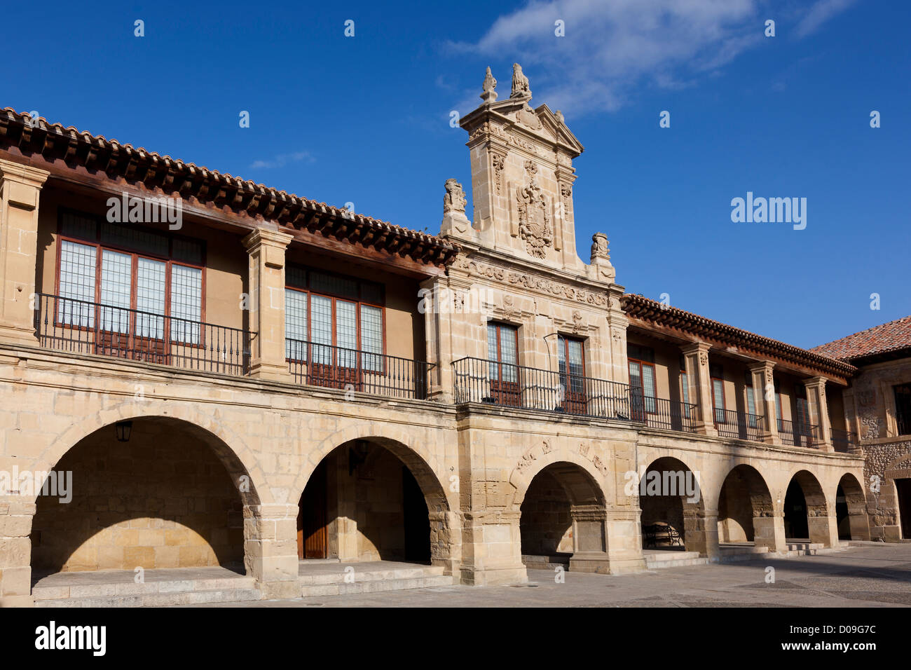Difuminar palma Valiente Ayuntamiento de Santo Domingo de la Calzada, La Rioja, España Fotografía de  stock - Alamy
