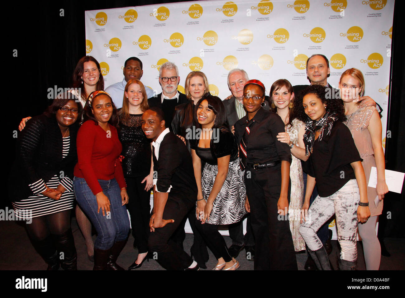 John Slattery Cynthia Nixon Bill Corbett Y Michael Mastro Posan Con El Acto De Apertura Personal Gina Grandi Suzy Myers Jackson Fotografia De Stock Alamy
