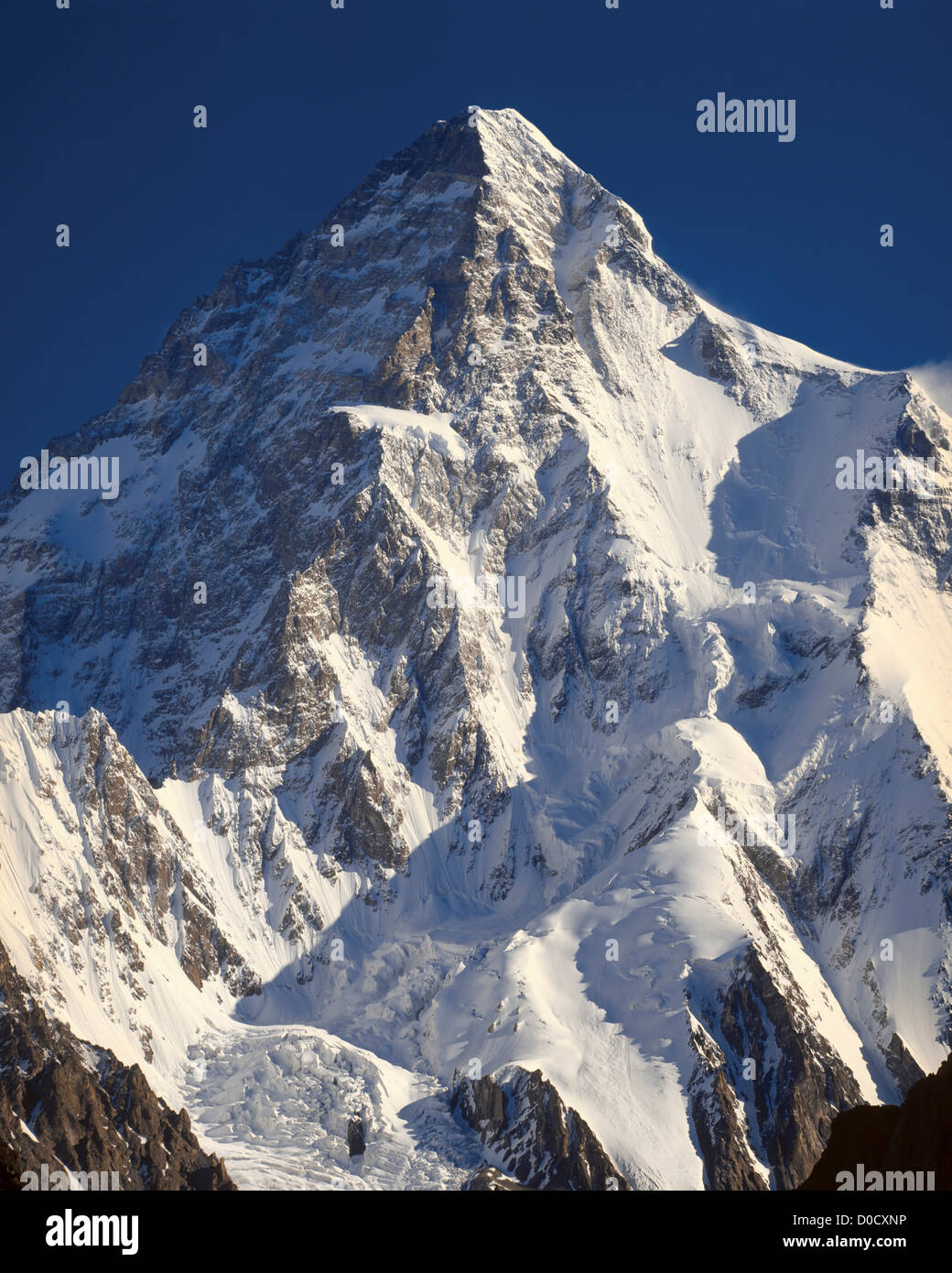 K2, la segunda montaña más alta del mundo Fotografía de stock - Alamy