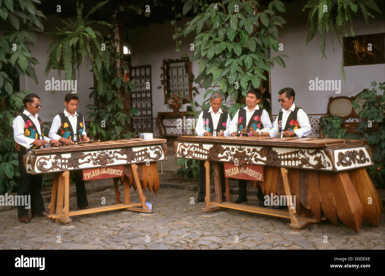 Marimba de guatemala fotografías e imágenes de alta resolución Alamy