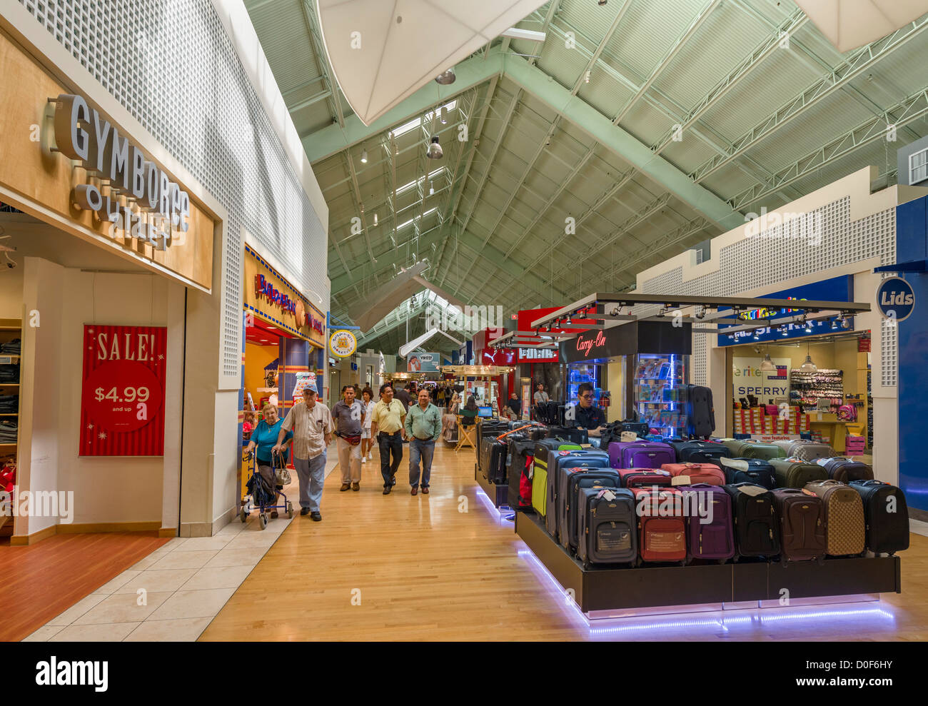 Interior de la Sawgrass Mills Shopping Mall, Amanecer, Broward County,  Florida, EE.UU Fotografía de stock - Alamy