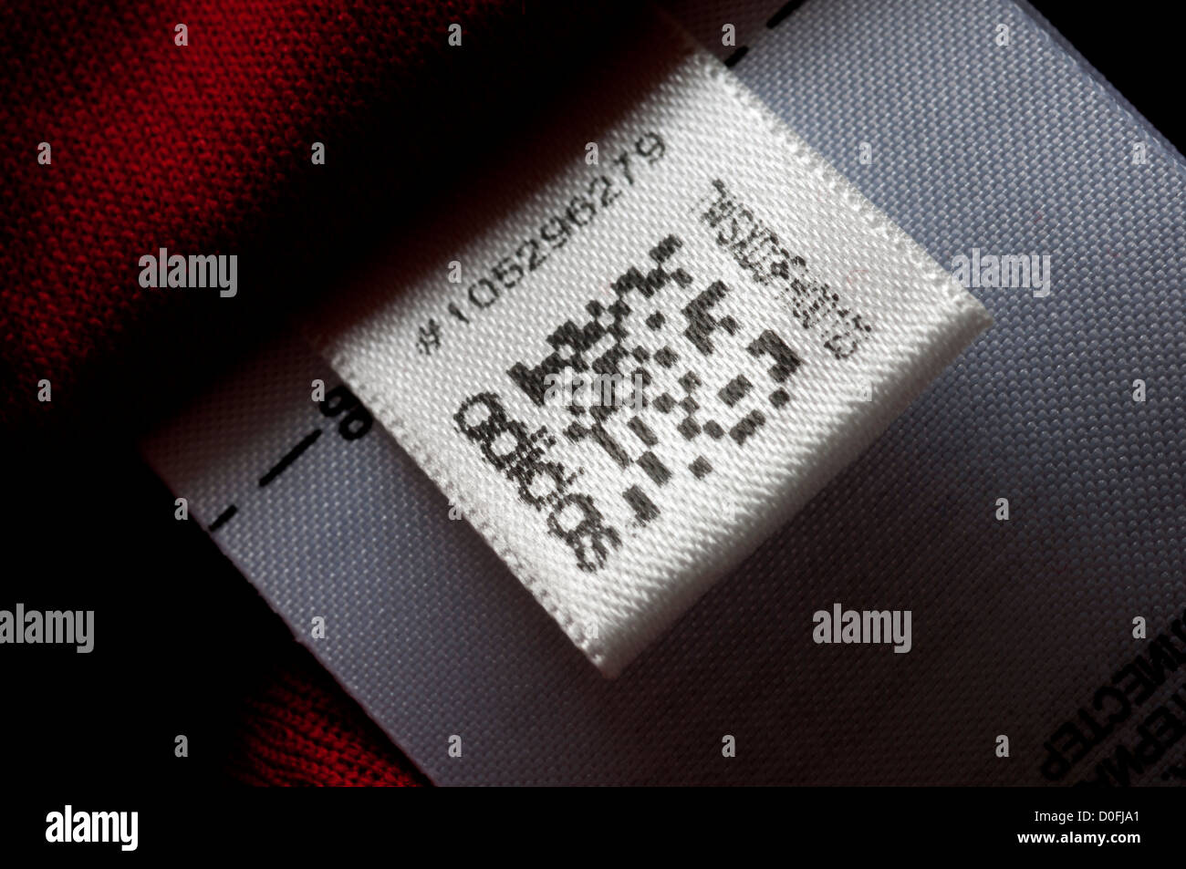 Qr code on adidas clothing fotografías e imágenes de alta resolución - Alamy