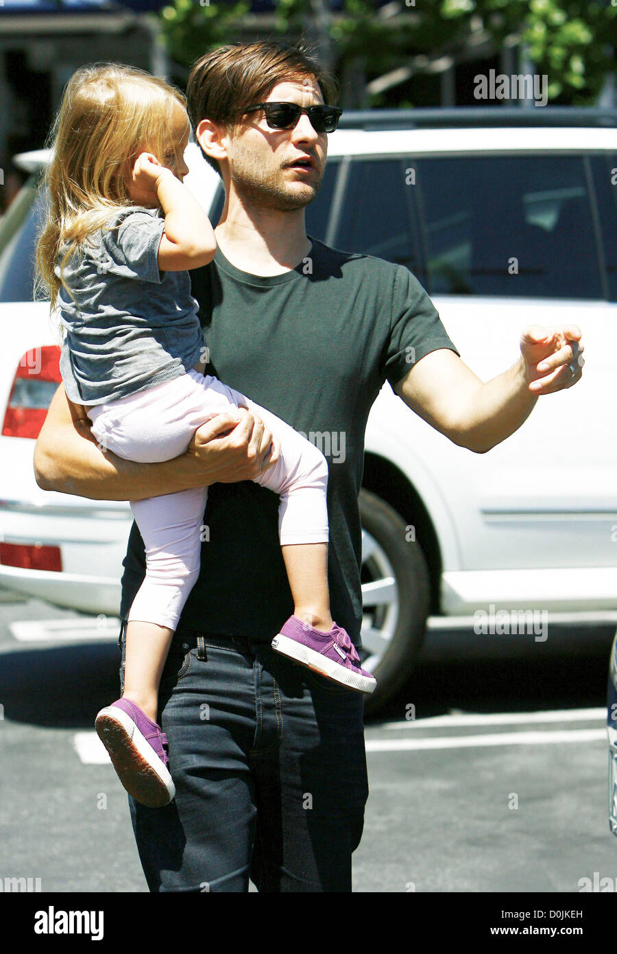 Tobey maguire and ruby sweetheart maguire fotografías e imágenes de