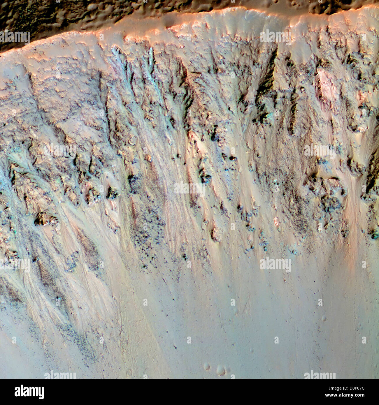 Pared volcánica en Marte visto por la Mars Reconnaissance Orbiter Foto de stock