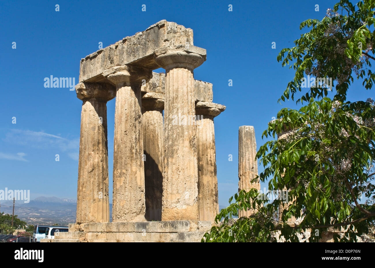 La antigua Corinto, el templo de Apolo, Peloponeso, Grecia Foto de stock