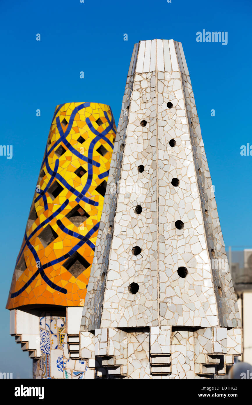 Vista detallada de las chimeneas o