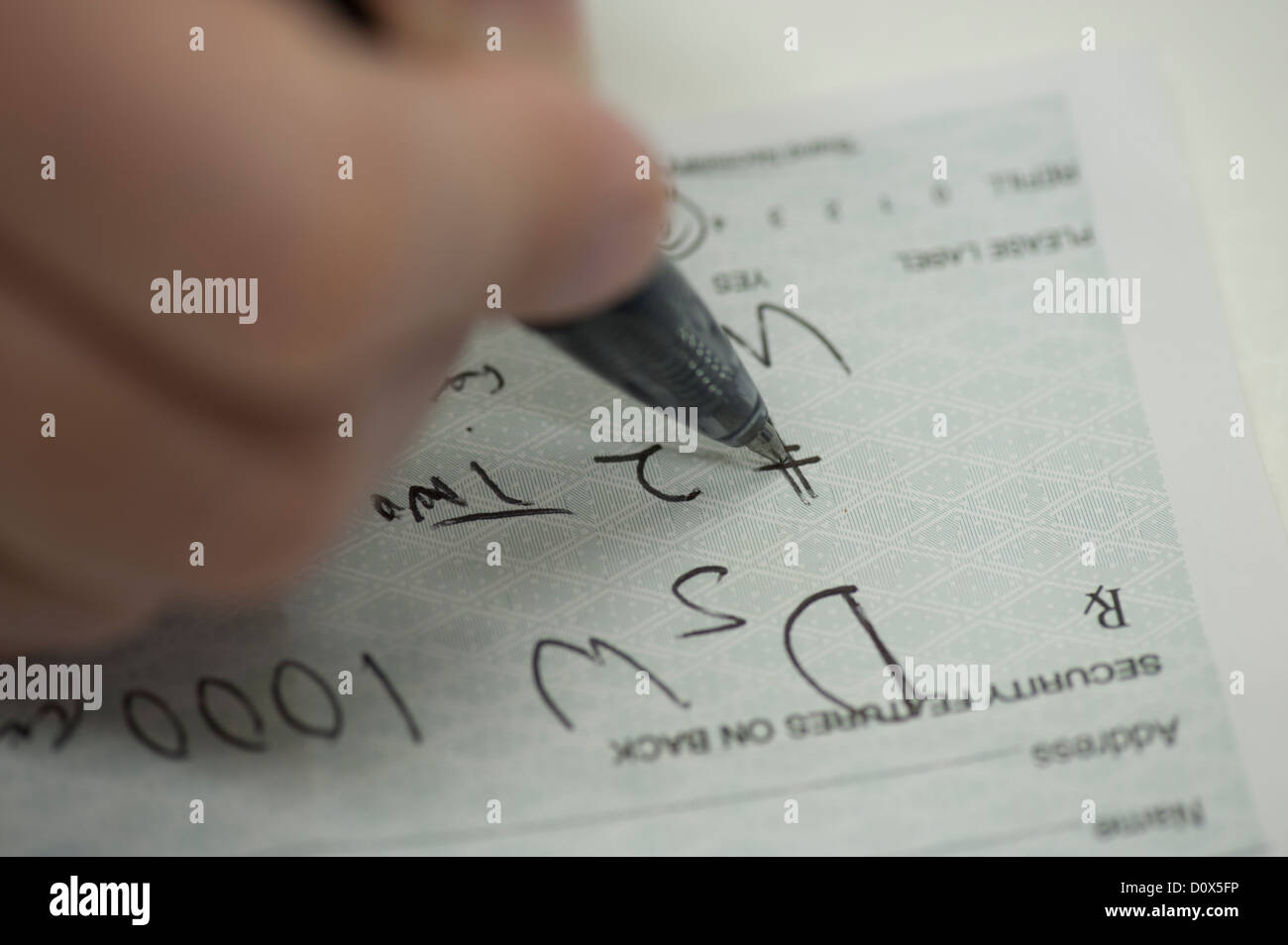 Primer plano de escritura a mano para el paciente con receta médica  Fotografía de stock - Alamy