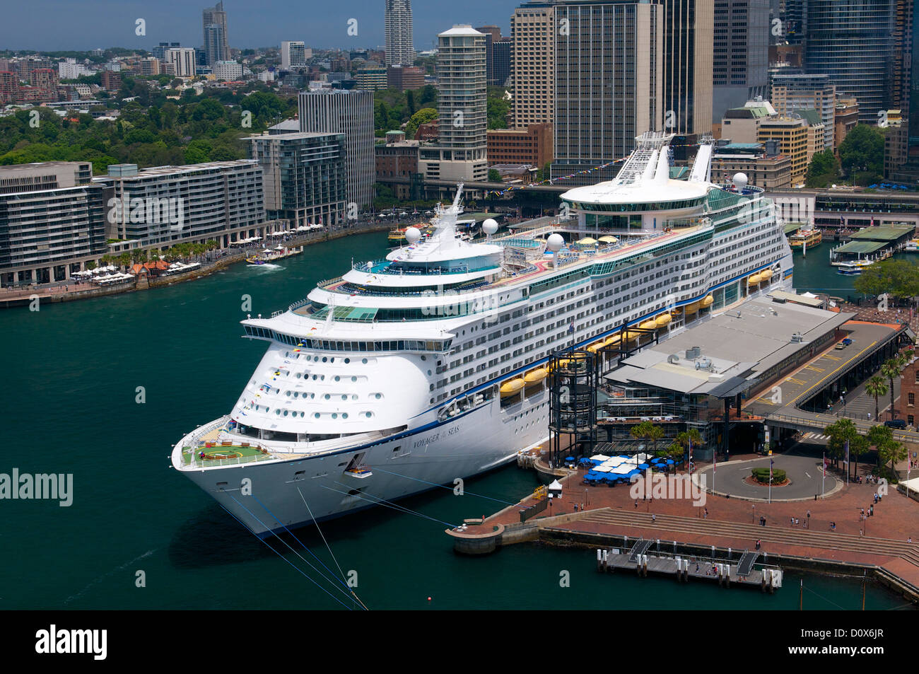 Crucero 'Voyager of the Seas' atracó en Circular Quay Sydney Australia Foto de stock