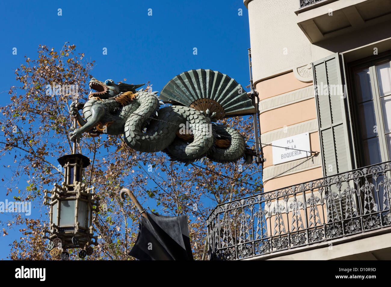 Fábrica de paraguas barcelona fotografías e imágenes de alta resolución -  Alamy