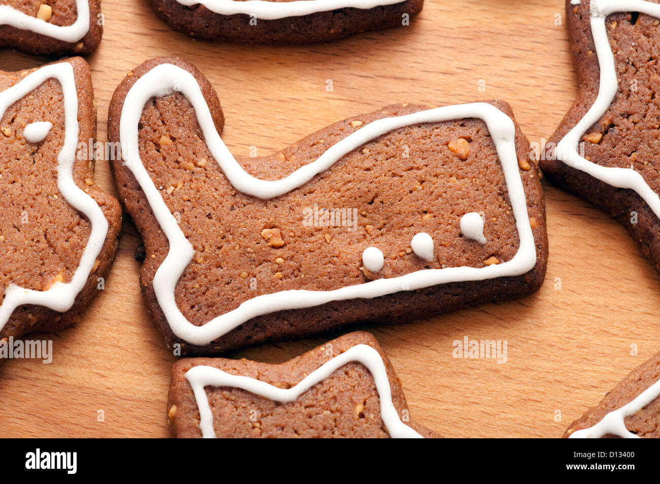 Varoius caseras galletas de jengibre con formas diferentes para Navidad Foto de stock