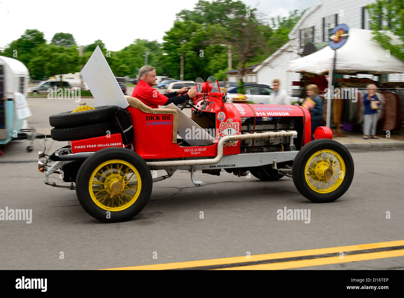 Coches antiguos en el Canal Erie días Festival en Fairport, Nueva York US Foto de stock