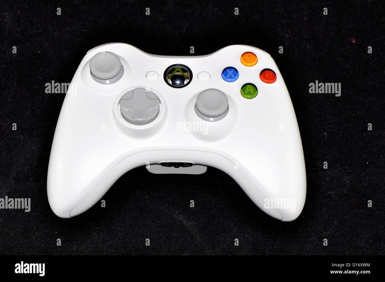 Nueva serie de Xbox 360 conjunto blanco de Microsfot. Foto de stock