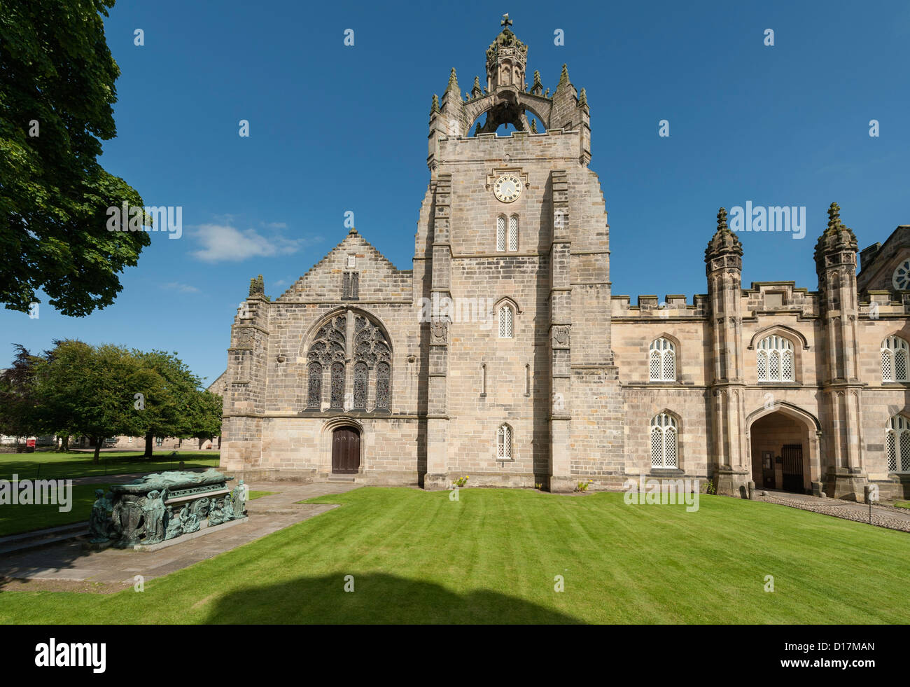 Kings College de Aberdeen. Foto de stock