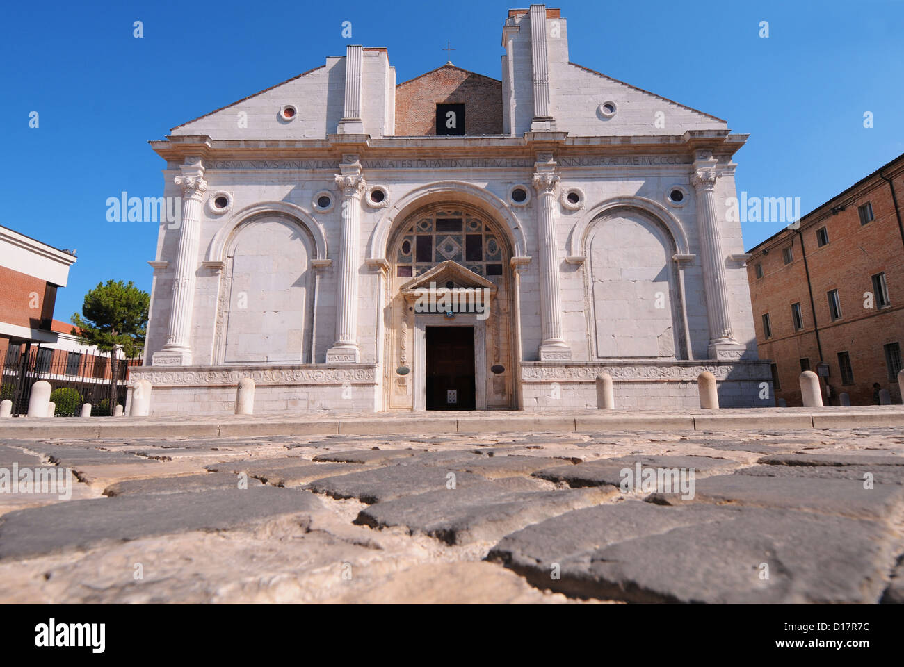 Italia, Emilia Romagna, Rimini, Malatesta templo por Leon Battista Alberti Foto de stock