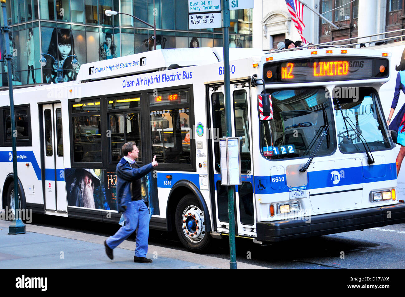 La Ciudad de Nueva York Transporte público Bus M2, Manhattan, Ciudad de Nueva York, EE.UU. Foto de stock