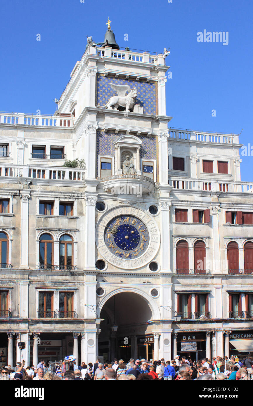 Torre dell'Orologio - torre del reloj en plaza de San Marcos, en Venecia, Italia de stock - Alamy