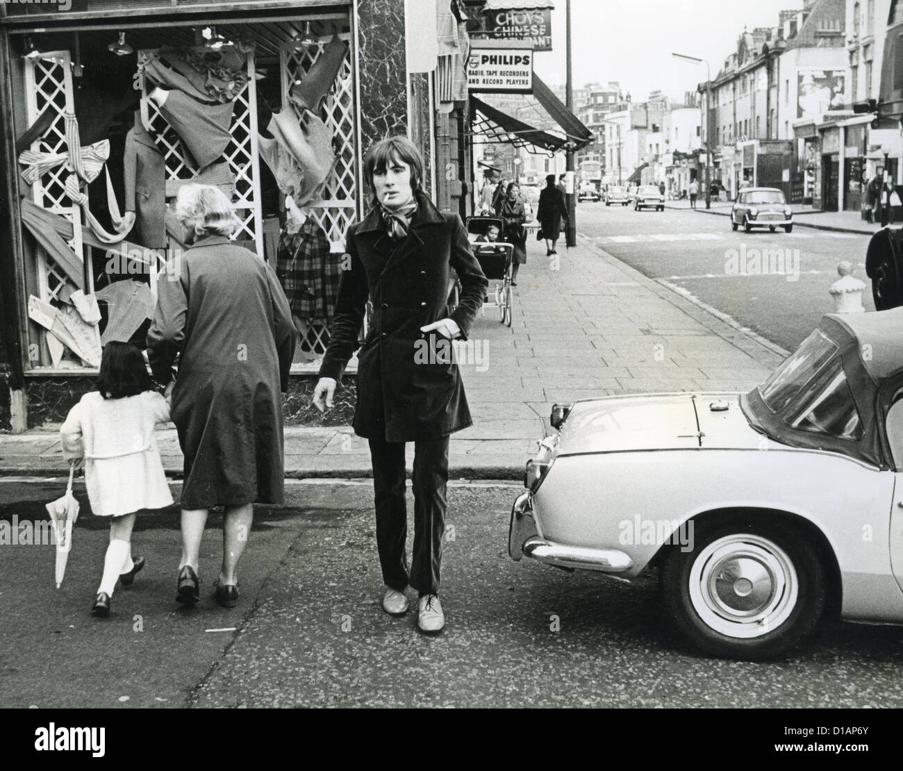 BILL CHENAIL English modelo masculino en mayo de 1967 fuera el inglés Boy organismo modelo en Londres. Foto: Tony Gale Foto de stock