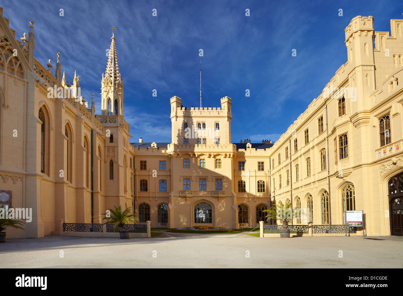 Castillo de Lednice, República Checa, Europa Foto de stock