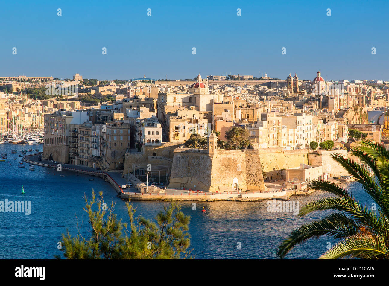 Malta, Senglea vista desde la Valeta Foto de stock