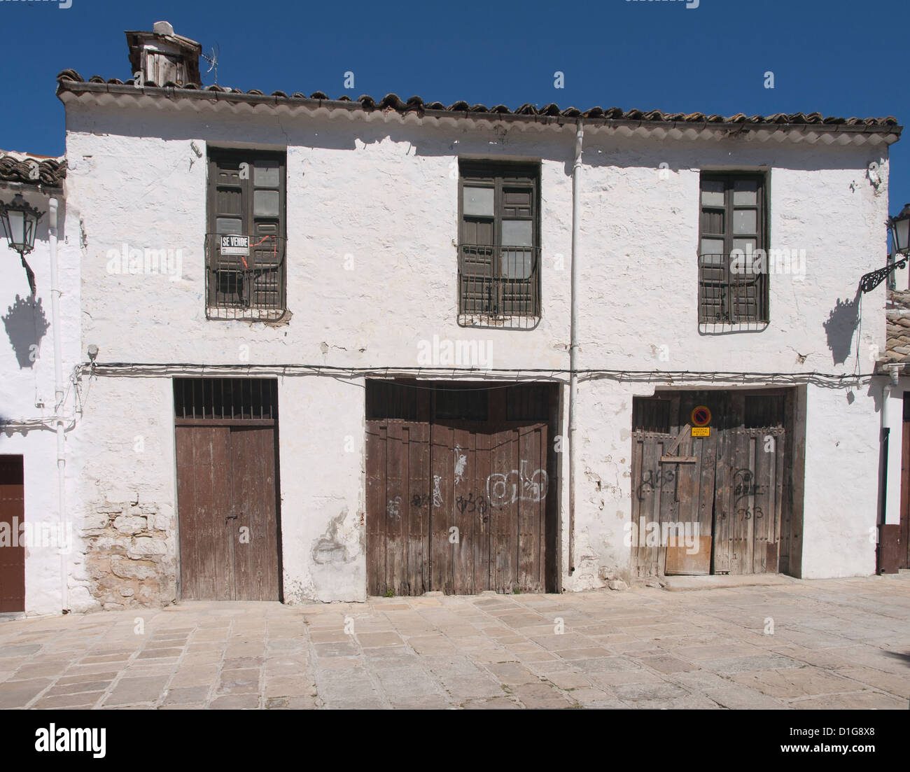 Patrimonio de la Humanidad Baeza ,Andalucía España, antigua casa en la calle de atrás edificio encalado típico español Foto de stock