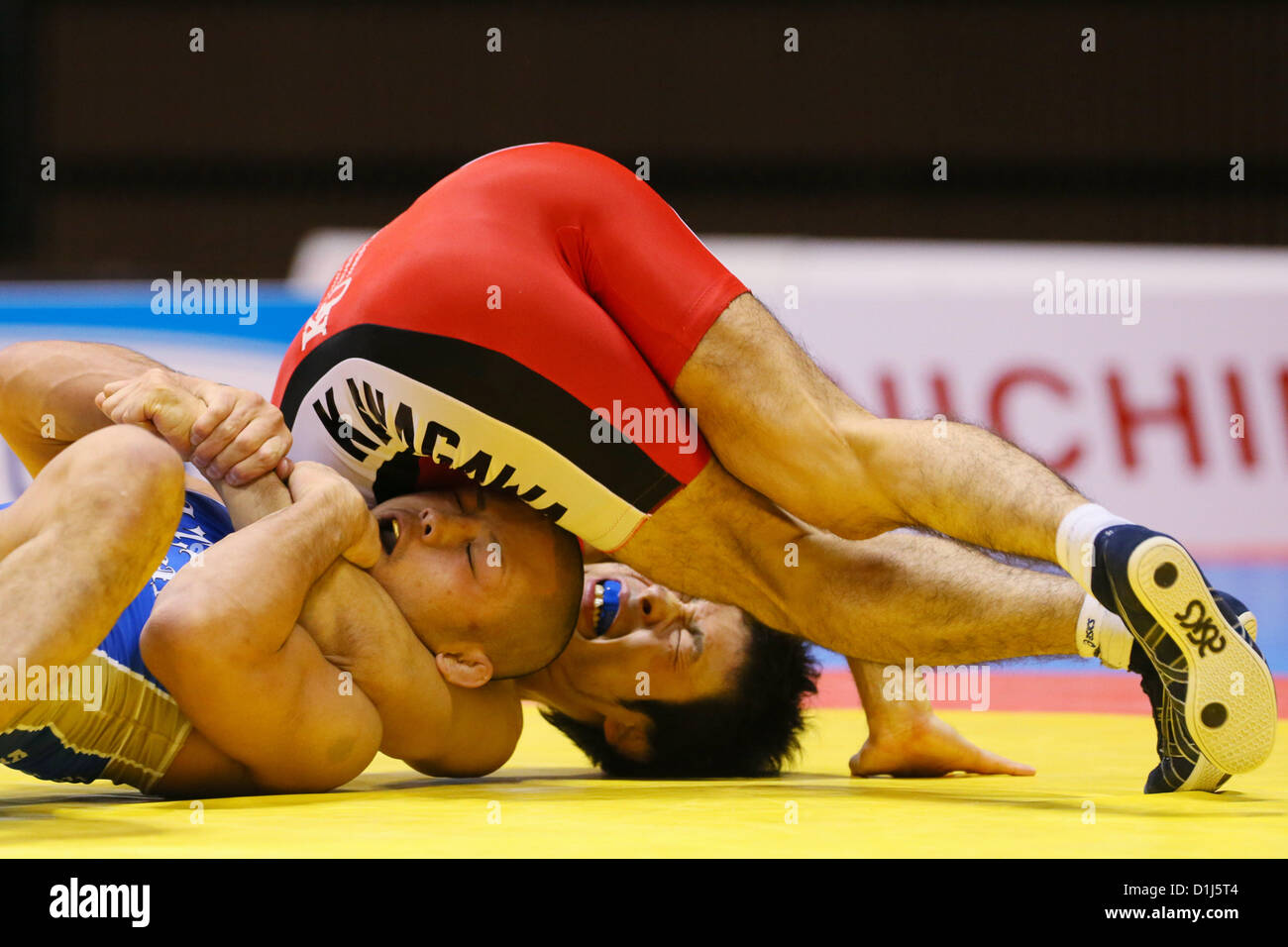 (L A R) Kazuma Kuramoto, Ryo Minemura, Diciembre 21, 2012 Wrestling