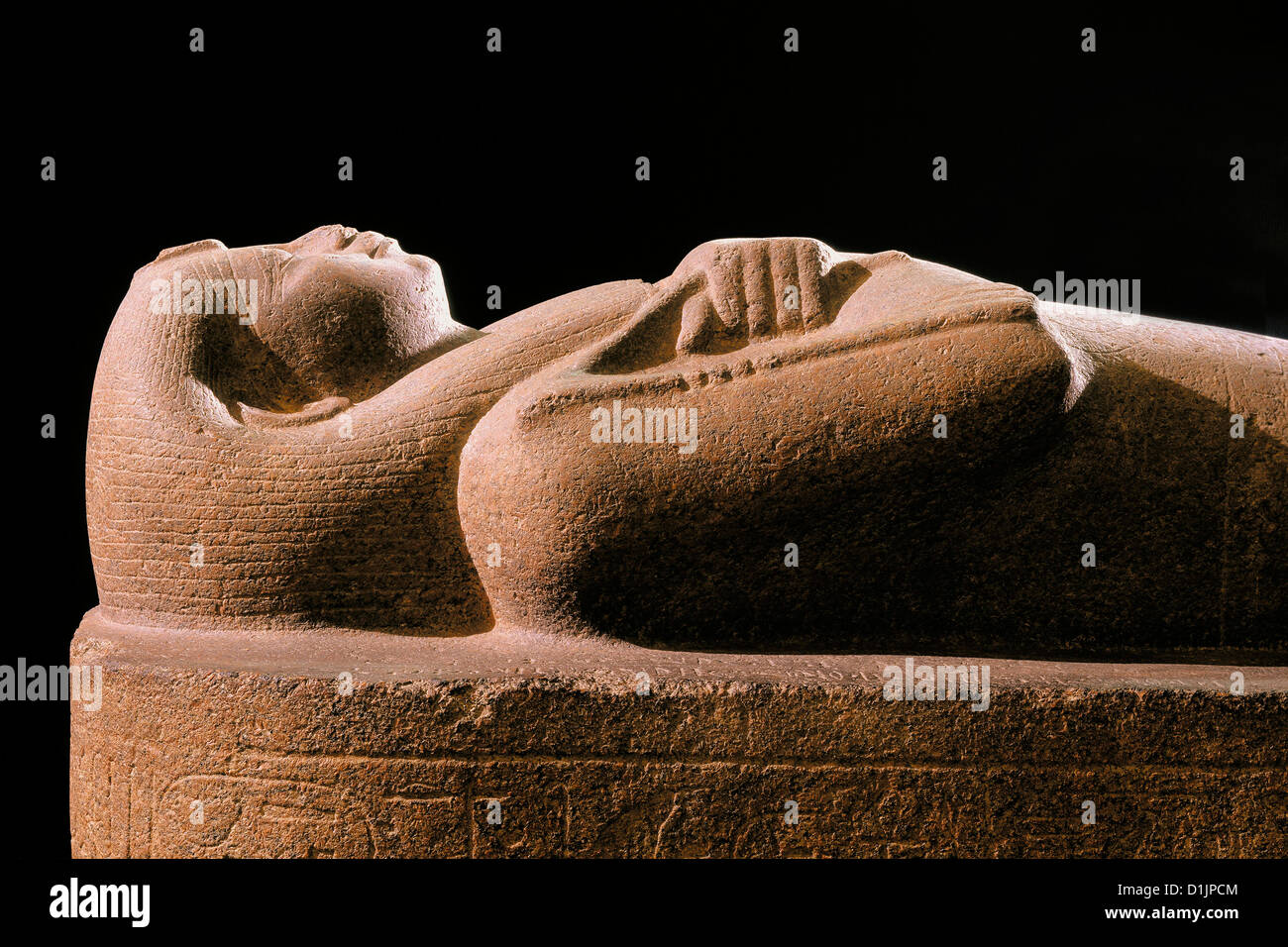 Egipto sarcófago hecho ​​for Princesa Nitocris, hija de Psamtik I El museo egipcio en El Cairo Foto de stock