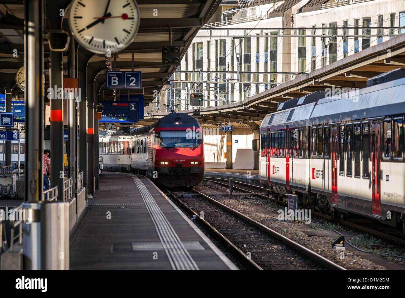 Estación de tren de ginebra fotografías e imágenes de alta resolución -  Alamy