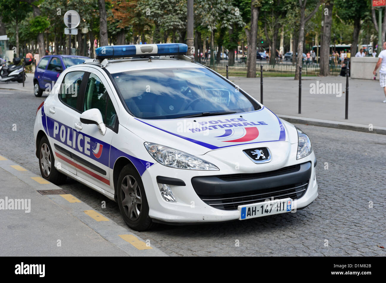 Coche de la policía francesa, París, Francia Fotografía de stock - Alamy