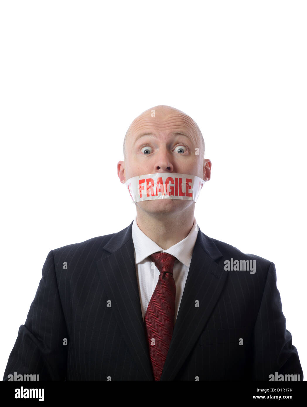 Hombre con frágil cinta sobre la boca, concepto de la diplomacia o la censura aislado en blanco Foto de stock