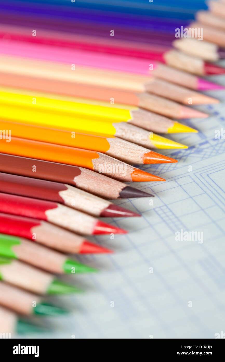Una Ordenada Fila De Lápices De Colores Para Dibujar PNG ,dibujos
