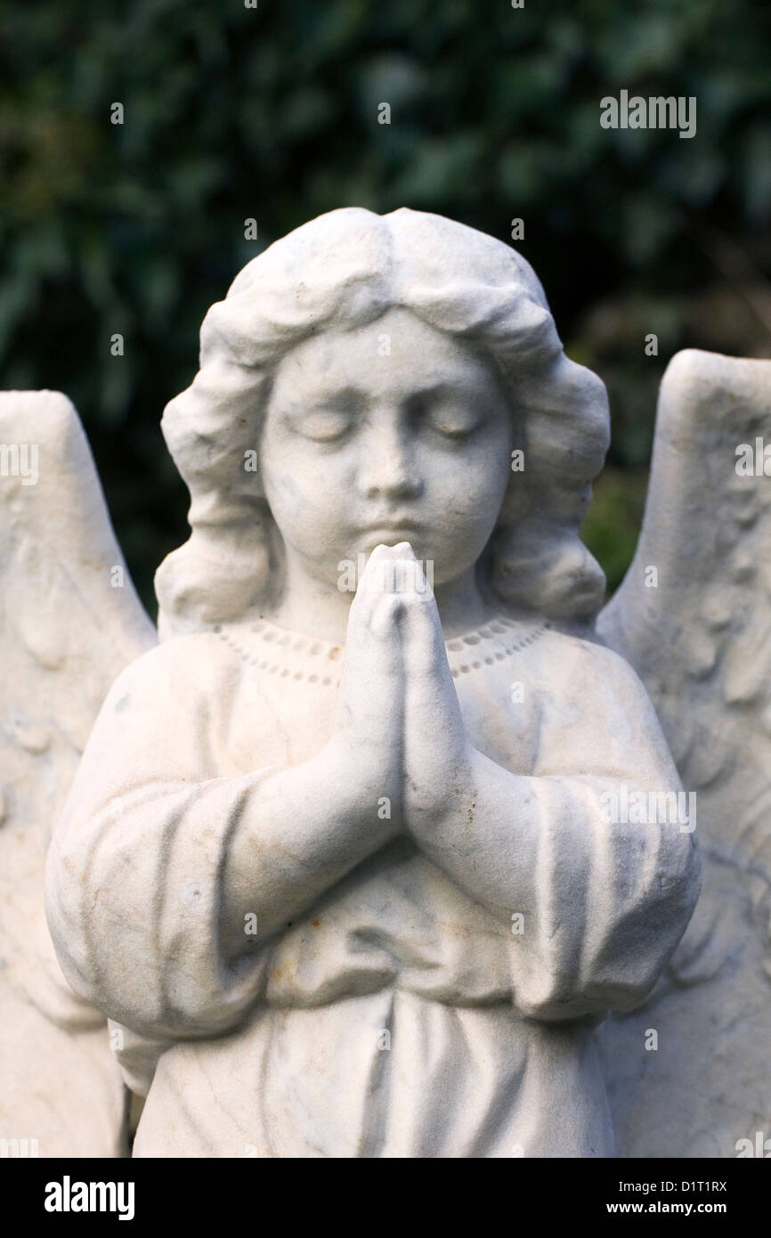 Escultura orantes fotografías e imágenes de alta resolución Alamy