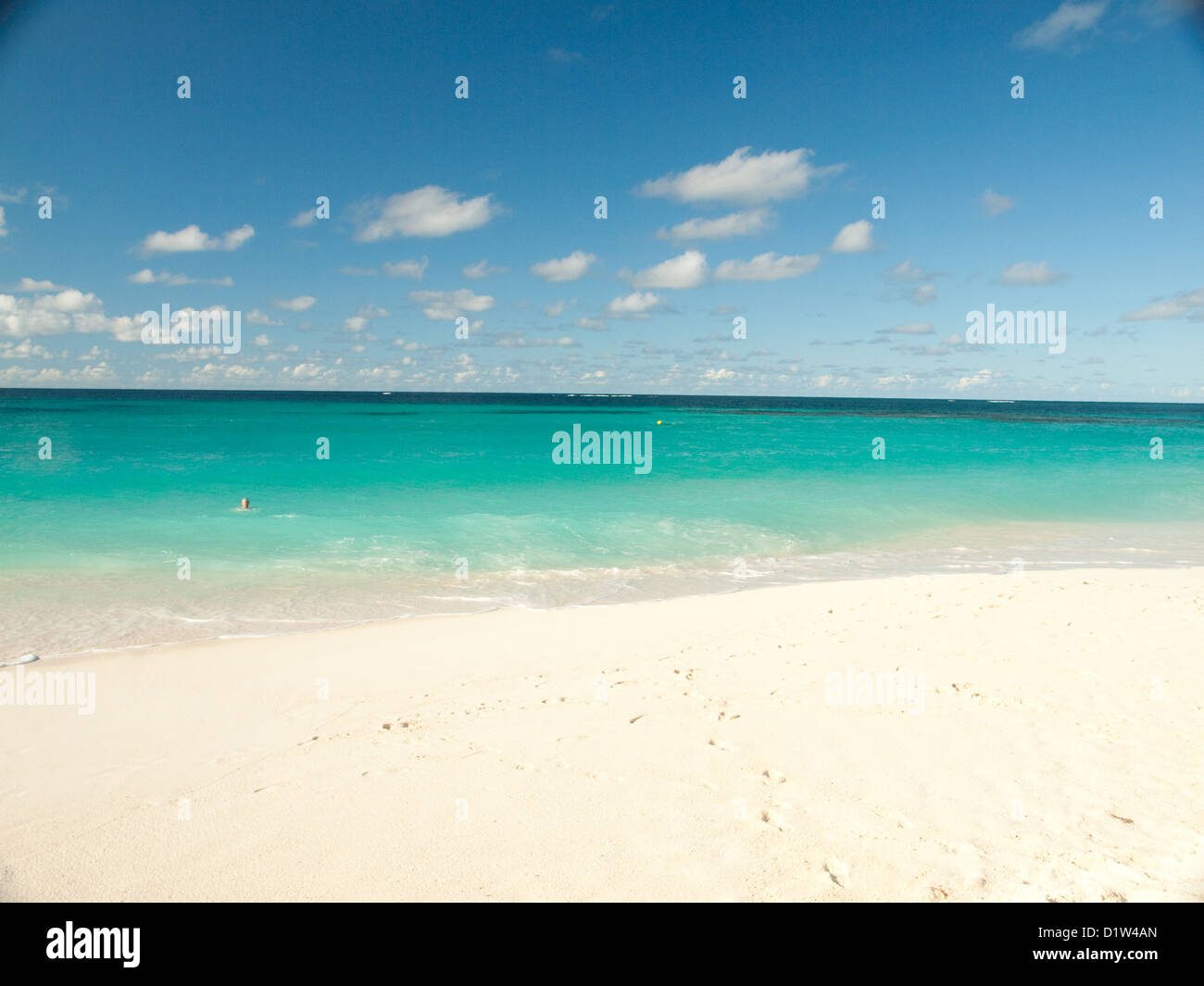 Azure Beach en Anguila, British West Indies Foto de stock