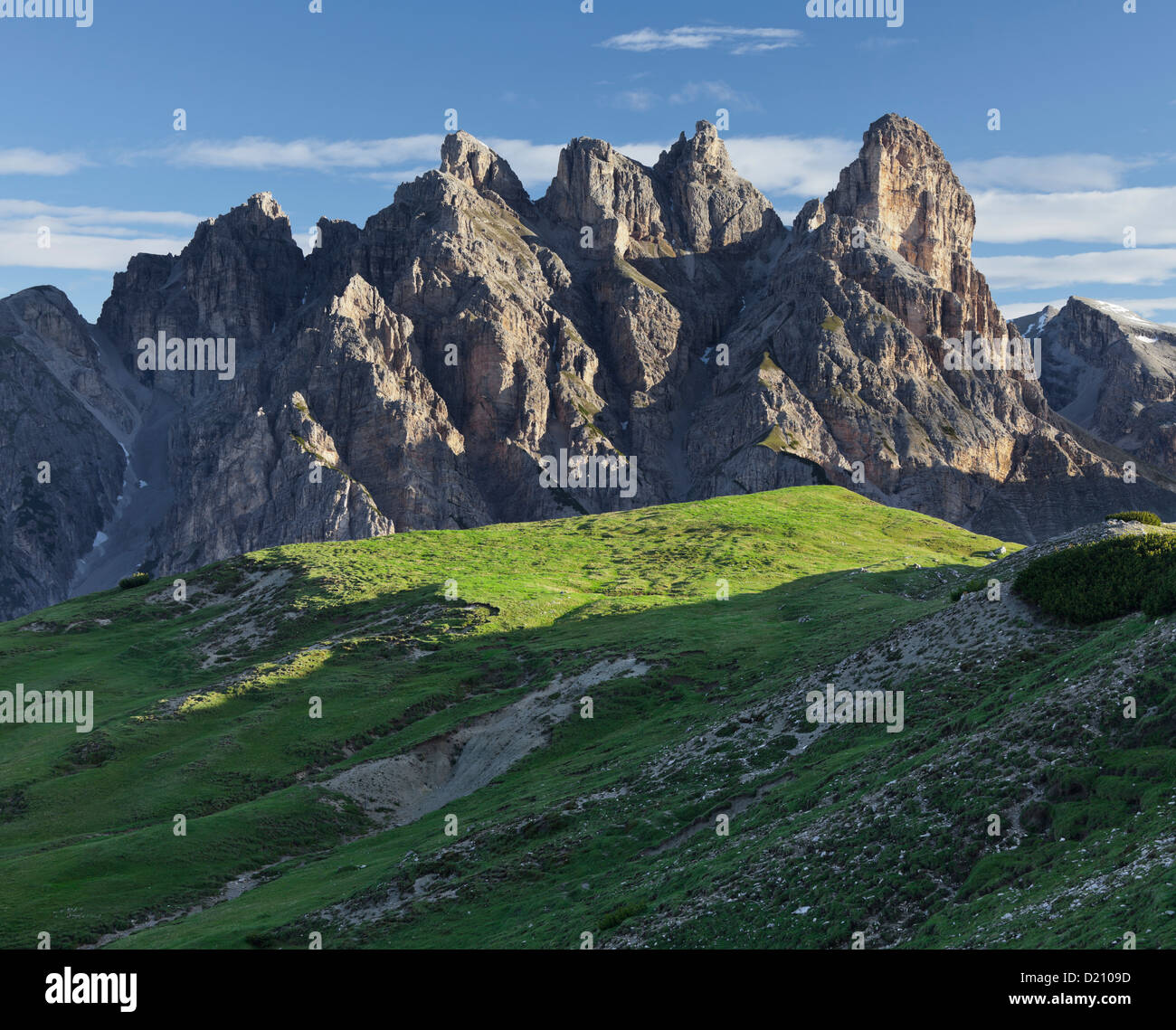 Rautkofel, dolomitas, el Alto Adige, el Trentino-Alto Adige, Italia Foto de stock