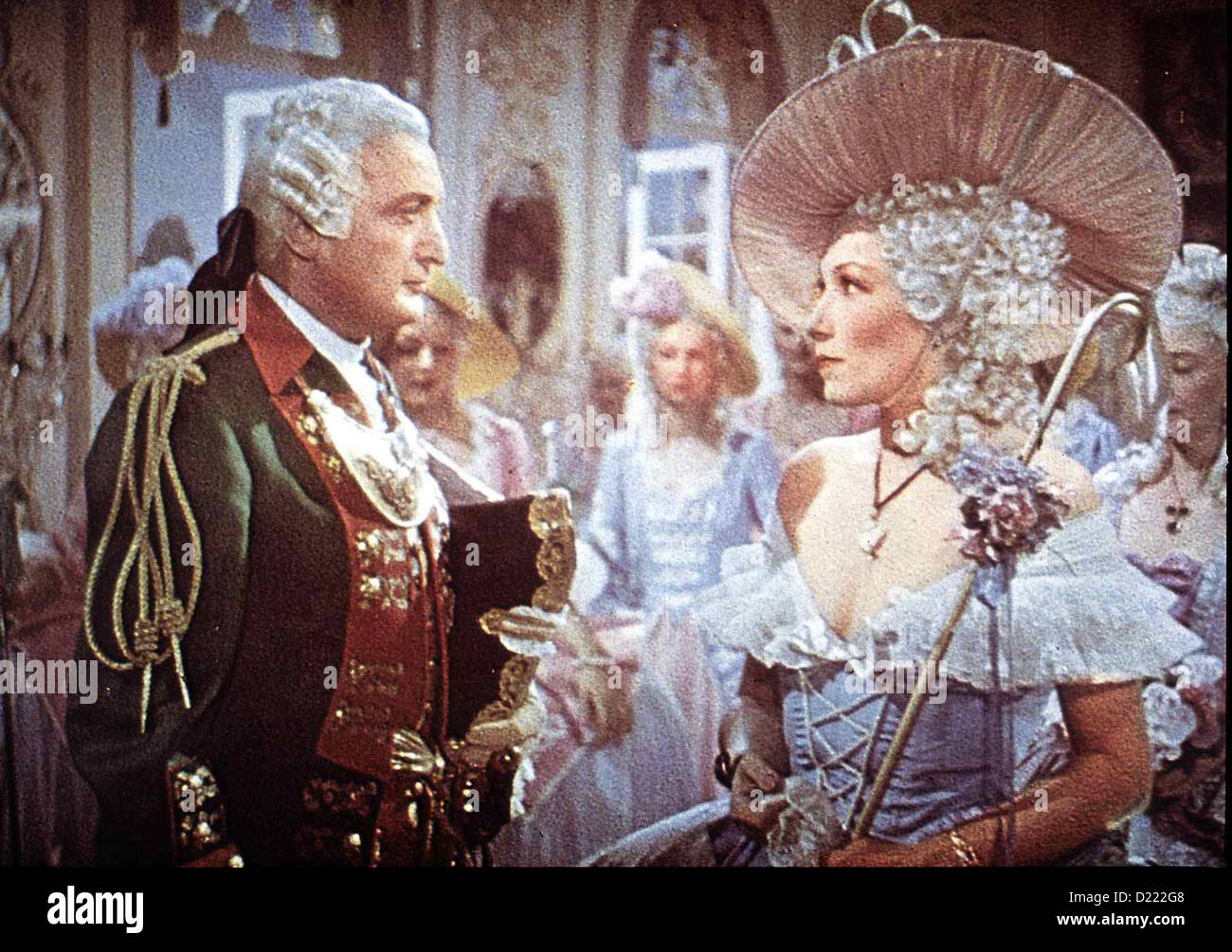 Muenchhausen Muenchhausen Brigitte Horney, Hans Albers Zarin Katharina II. (Brigitte Horney) ist von Muenchhausen (Hans Foto de stock