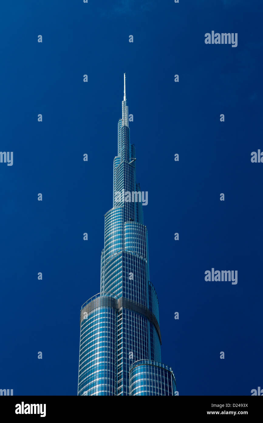El Burj Khalifa, el edificio más alto del mundo, el centro de Dubai en el área de la Bahía de negocios de Dubai, EAU Foto de stock