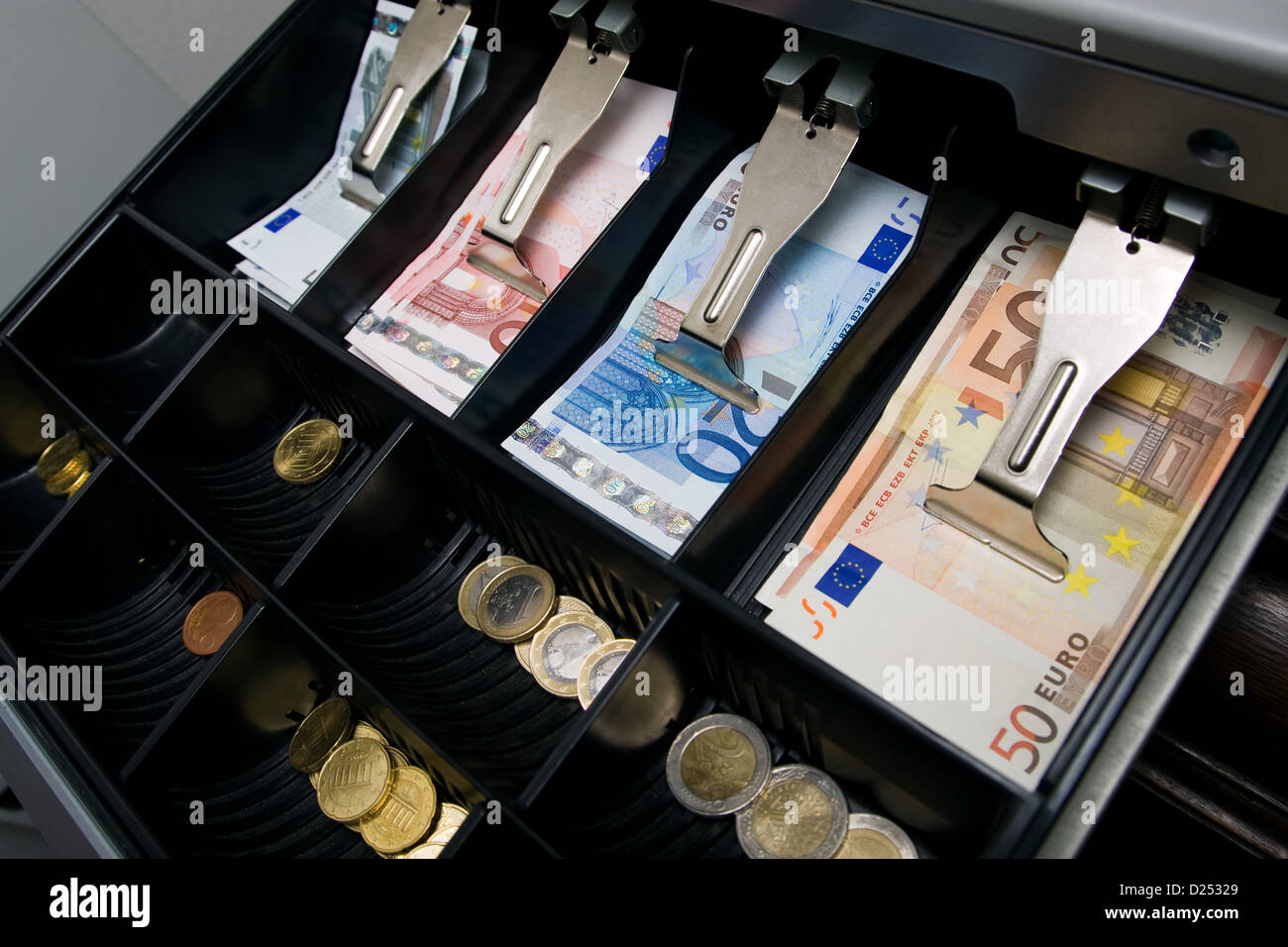 Berlín, Alemania, el dinero en una caja registradora Fotografía de stock -  Alamy