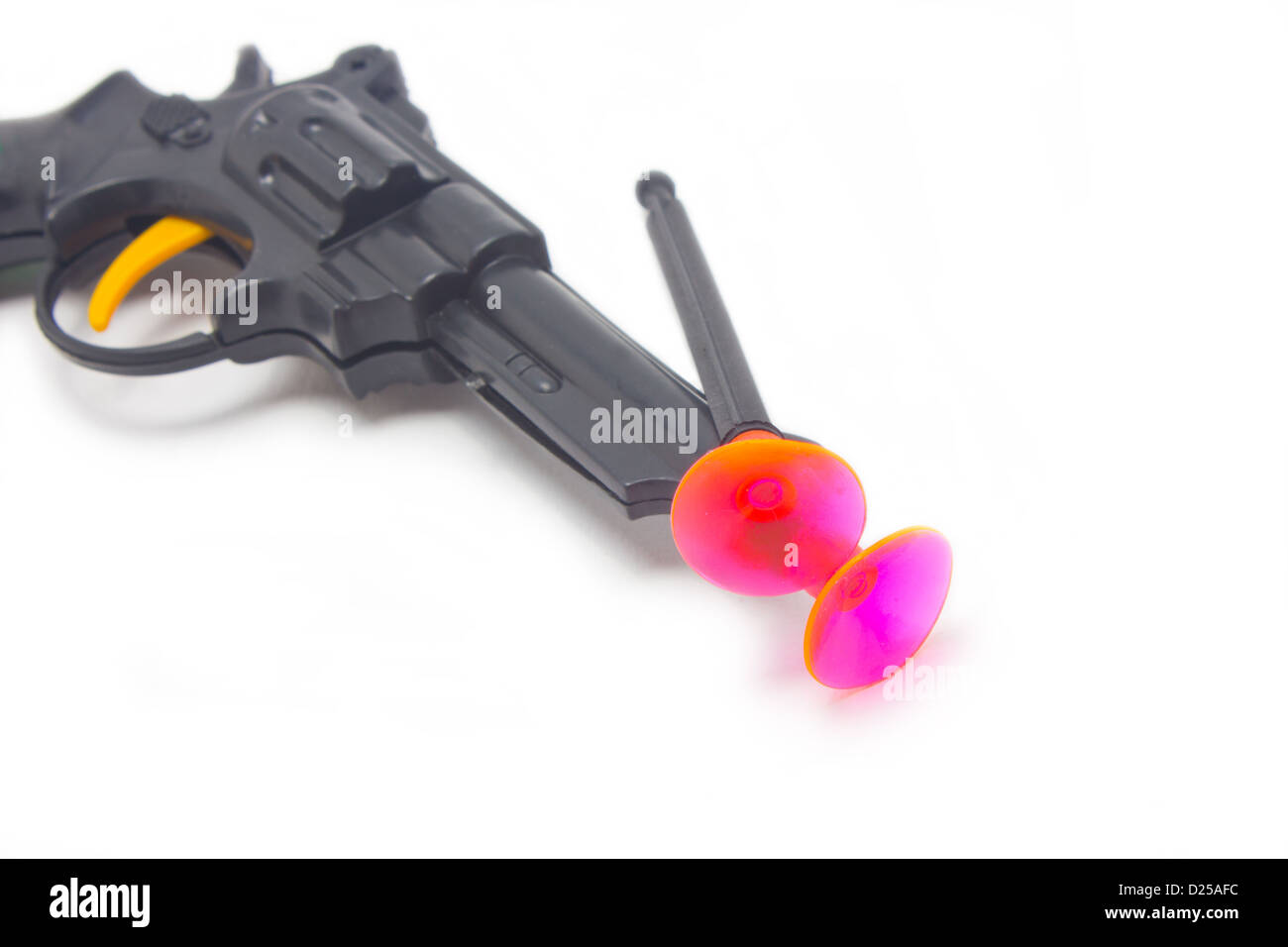 Pistola de dardos con dos dardos Fotografía de stock - Alamy